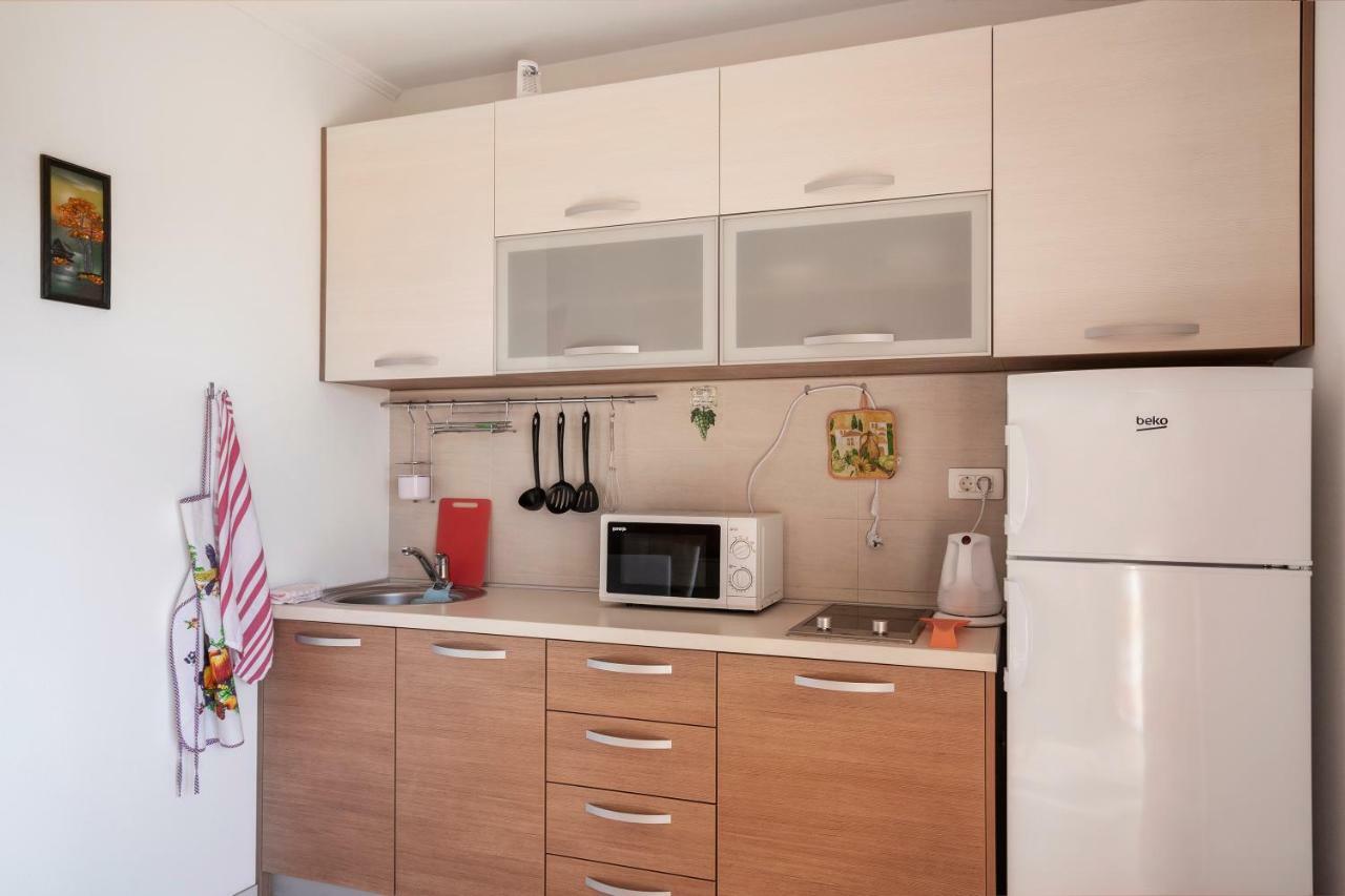 Apartments Viktoria ティヴァト エクステリア 写真